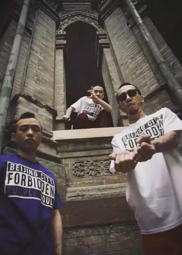 中文说唱 我们还在等一个人和一张专辑