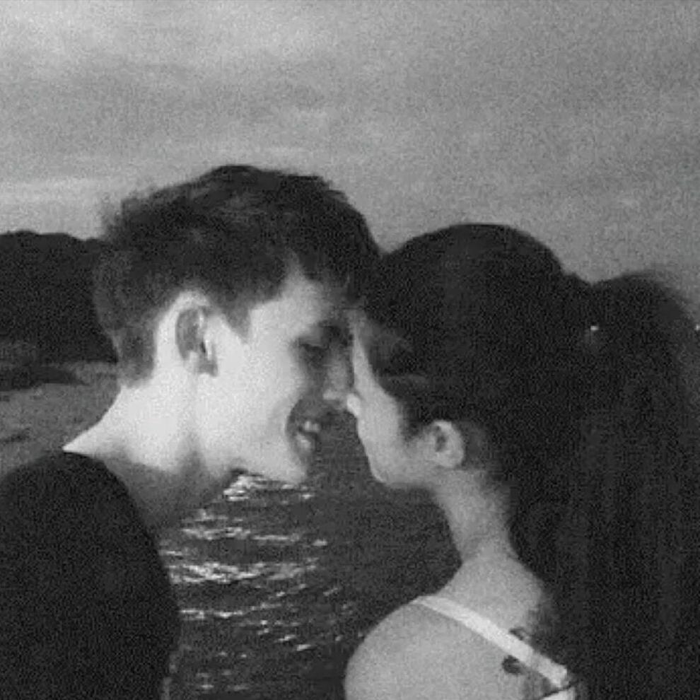 爱一个人需要理由吗