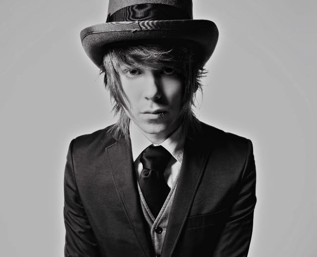 Never Shout Never