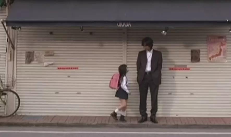 高野健一的樱花三部曲书写了怎样的故事