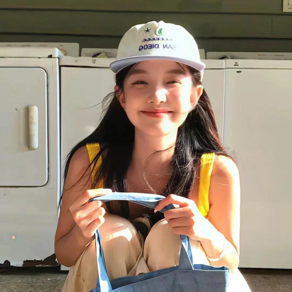 可爱的草莓蛋糕_DxDZ