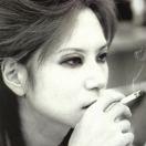 长发少年听后摇了摇头