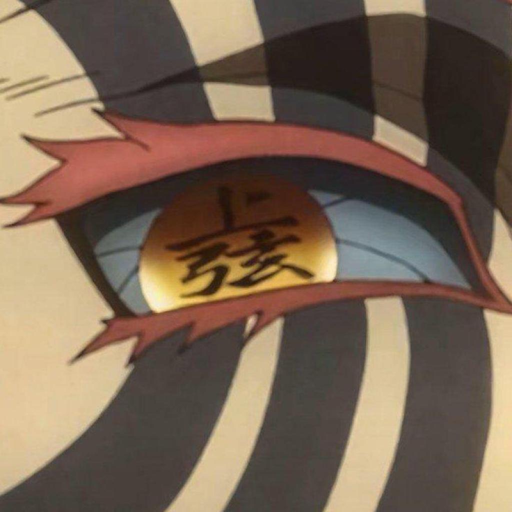 看三哥深邃的眼眸