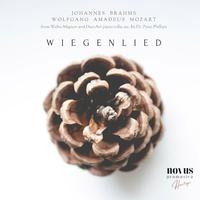 Wiegenlied. Piano Music of Brahms and Mozart. Visions from the Golden Age.