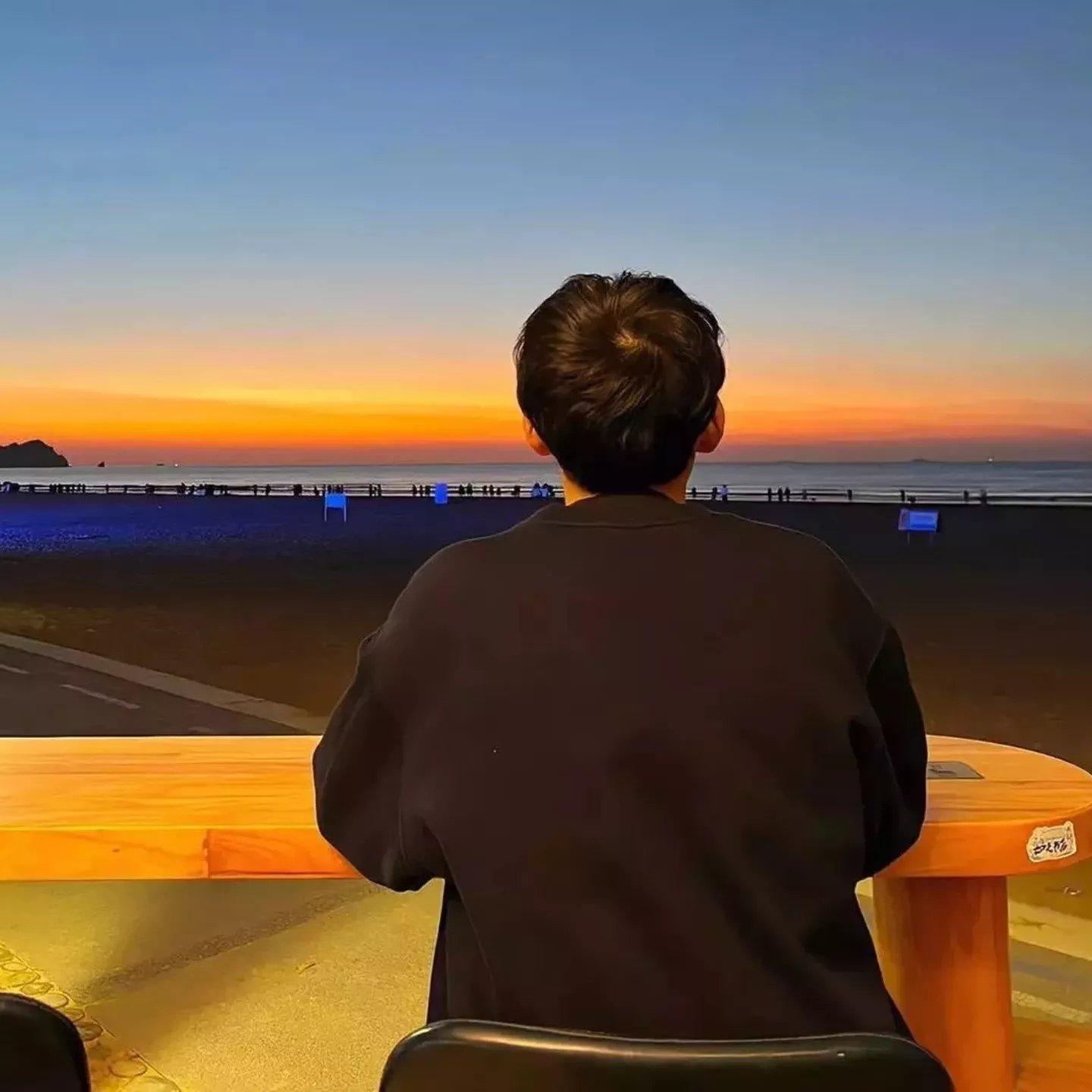 总有一束光等着你