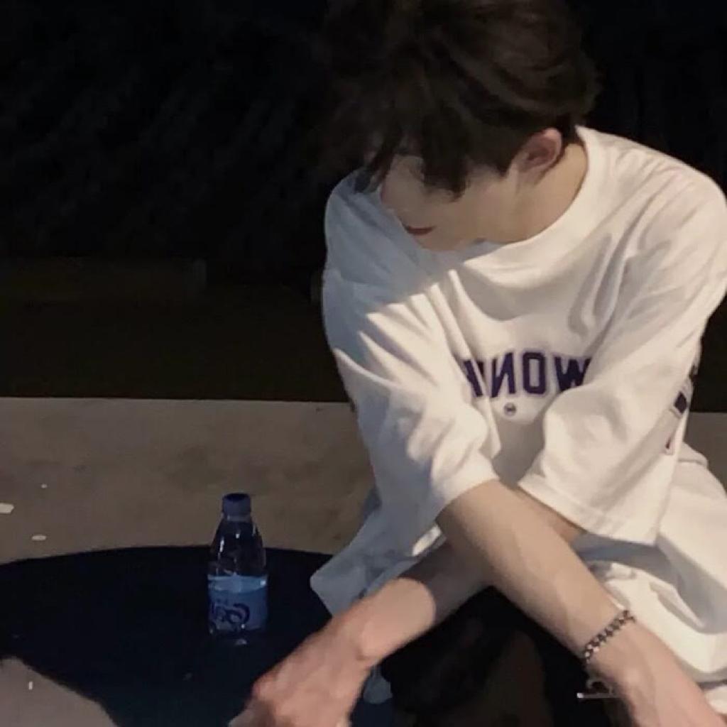 邦邦给你两拳头