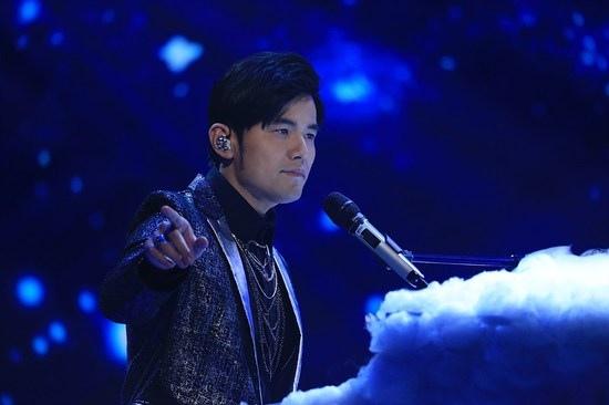 周杰伦:你欠我们的青春 什么时候还