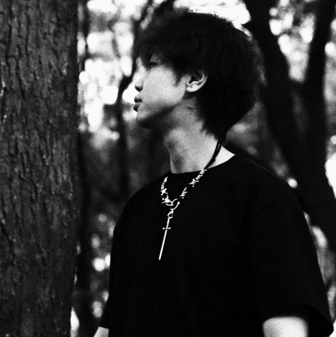 《记忆U盘》｜在Lonn.E歌里找回遗忘的夏天