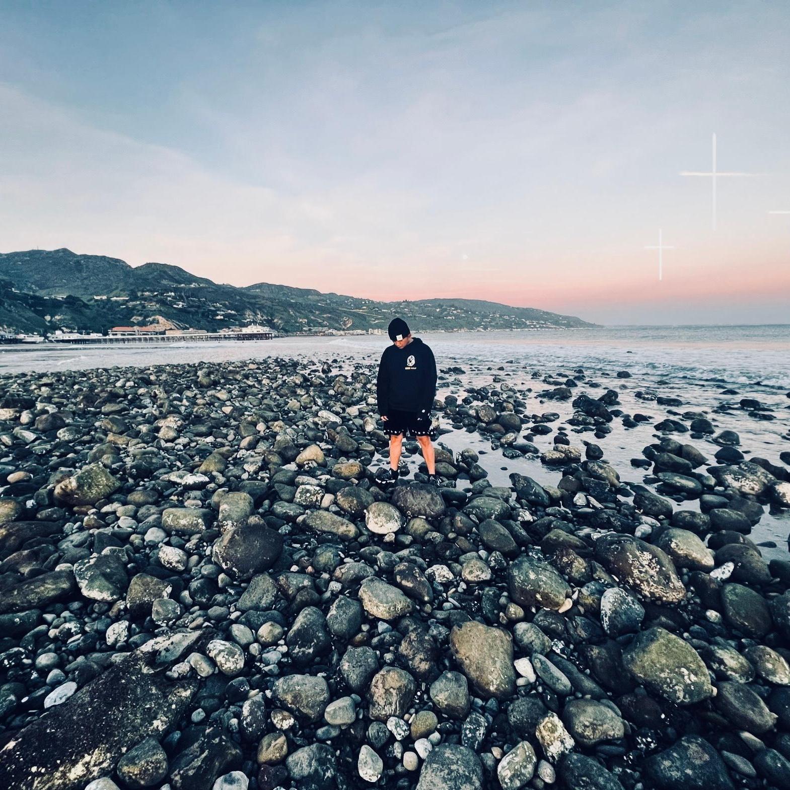 MOGUL (feat. Blow Fever)