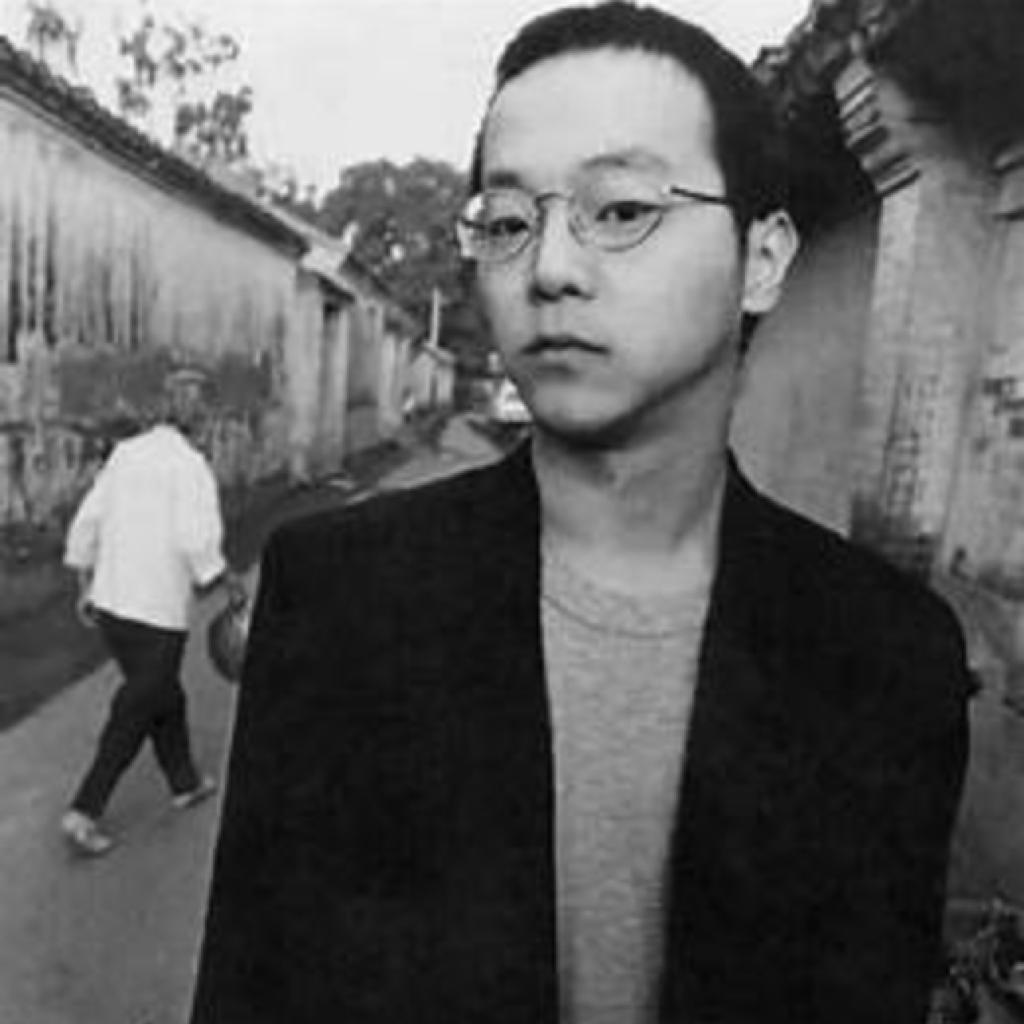 窦唯，清浊自甚，神灵明鉴