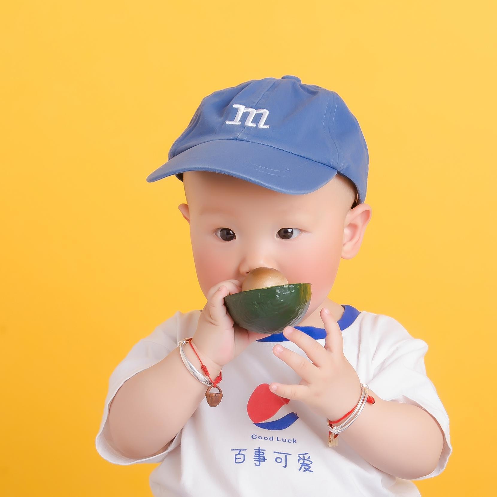红色满天星封面