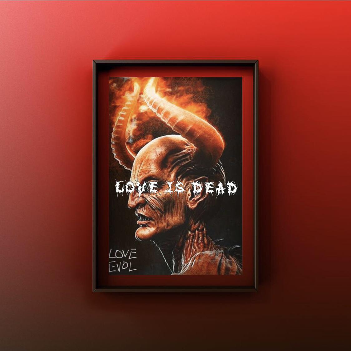 LOVE IS DEAD封面