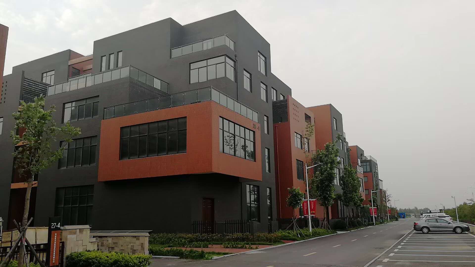 《田埂》-by顾城