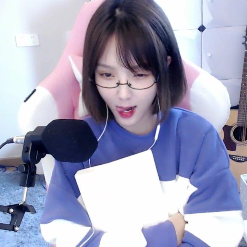 我需要十罐雪碧