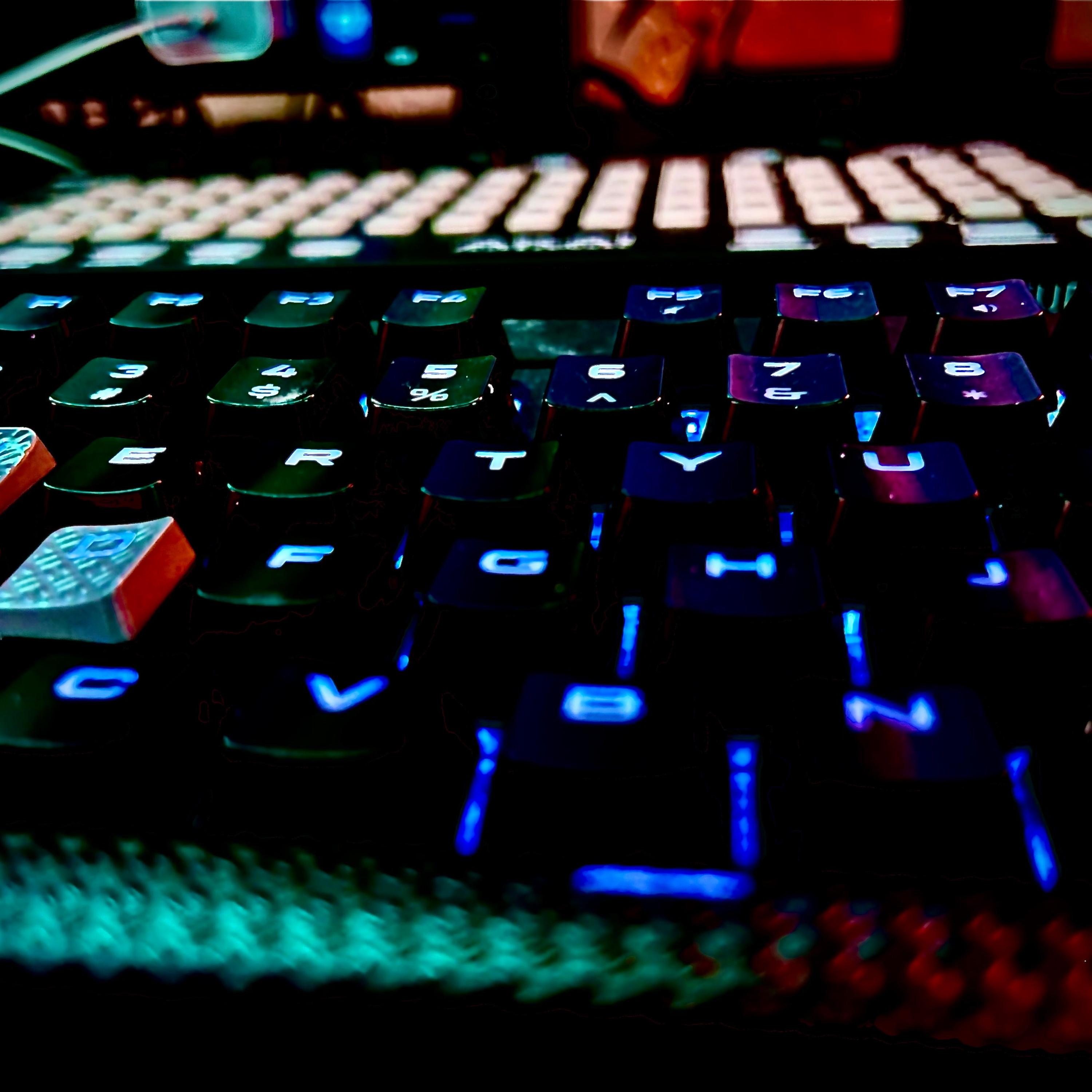 GoodNgiht (feat. SYBYR)