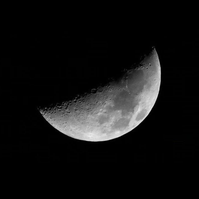 远在咫尺 - HOWDY封面