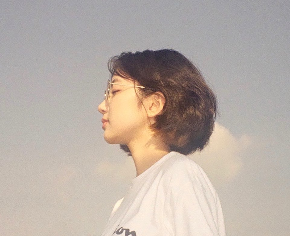 으네 (UNE)