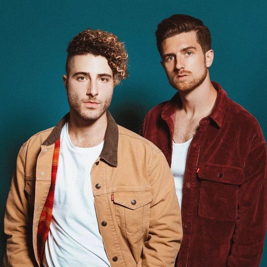 Fly By Midnight｜午夜飞行组合