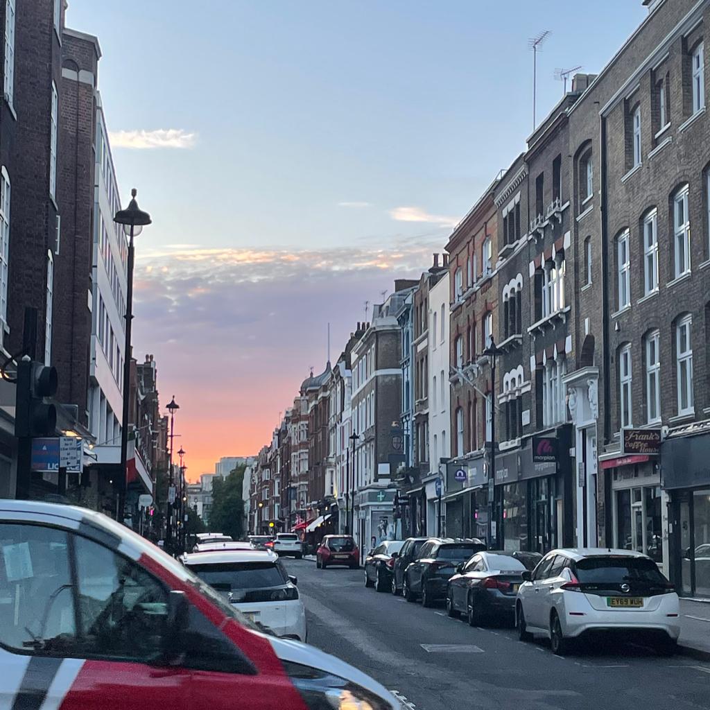 7 艾 裘 告 紫 福 姜 酷 汀 奔 壶 8 E m 鲨