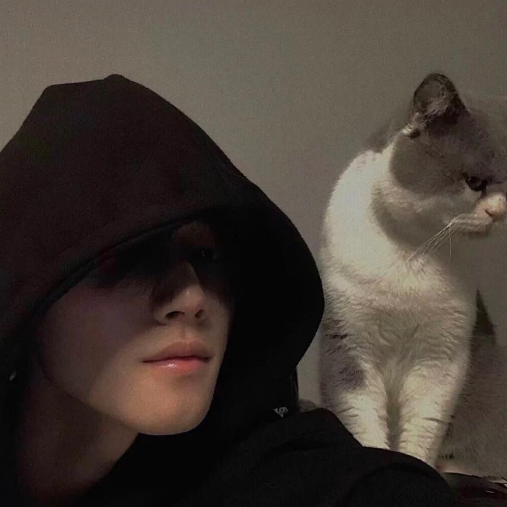 被遗忘的男孩纸