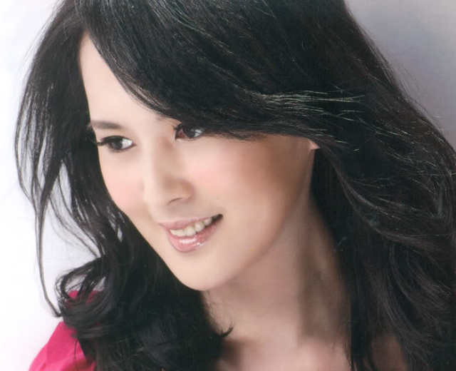 杨静