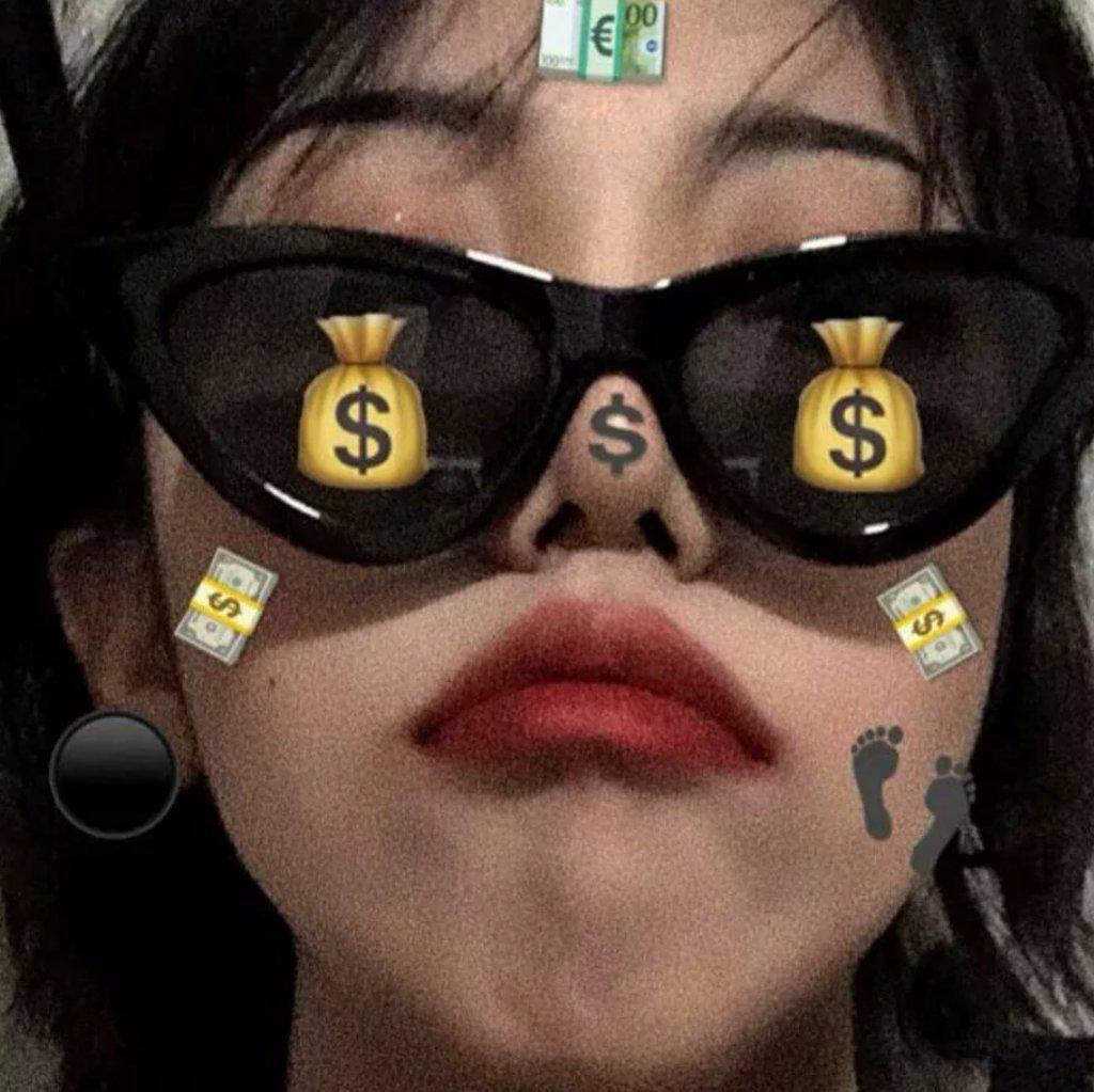 修女抽烟 法力无边