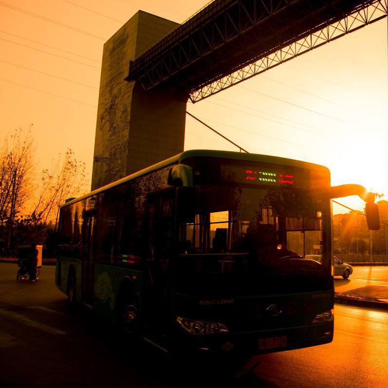 二路公车还在开啊