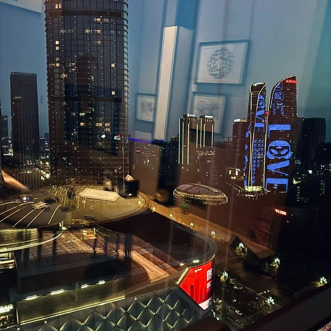 Hood Night（街区的夜晚）