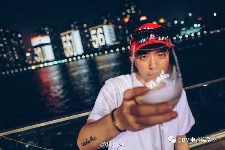 2017年深圳第一场万人户外跨界电子音乐节-正