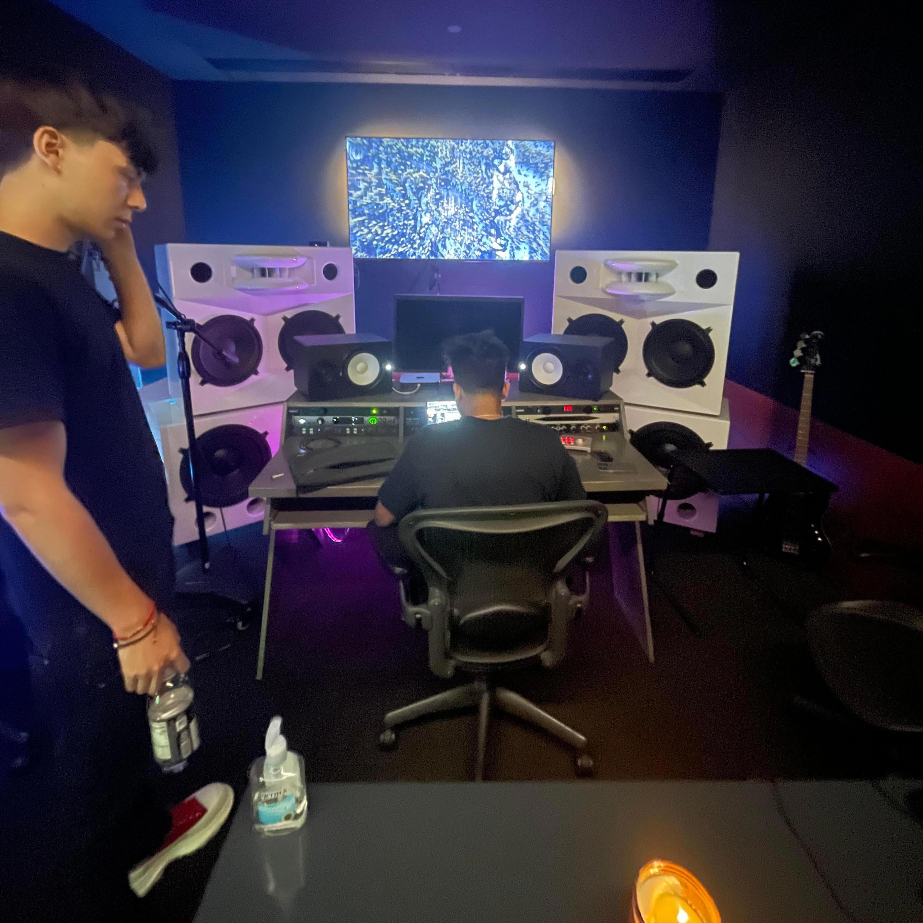 worryboutnun (feat. Whit)