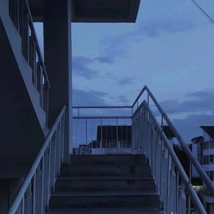 2026新声场｜深夜思辨与微光出逃