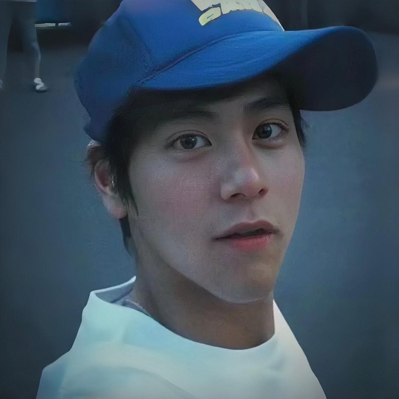 爱听歌的_彭于晏