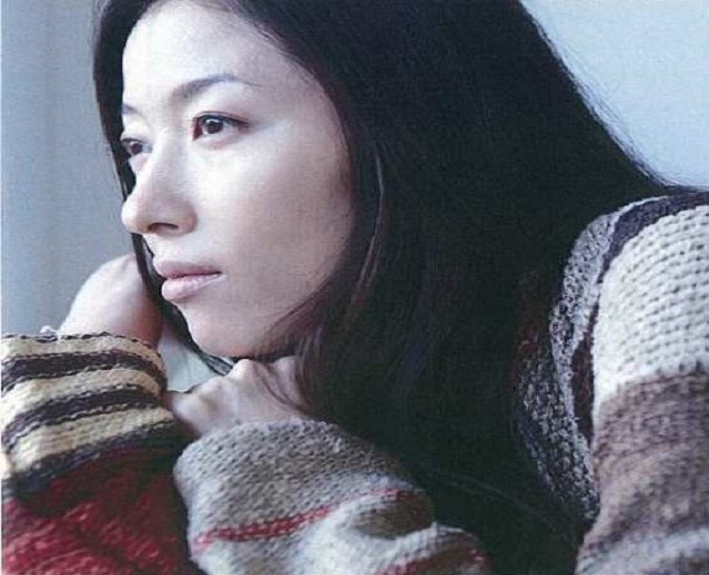 島崎ひとみ