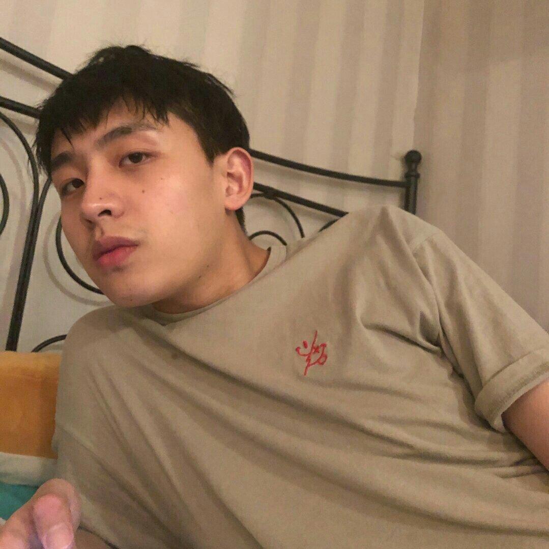 饮着龙舌兰日出