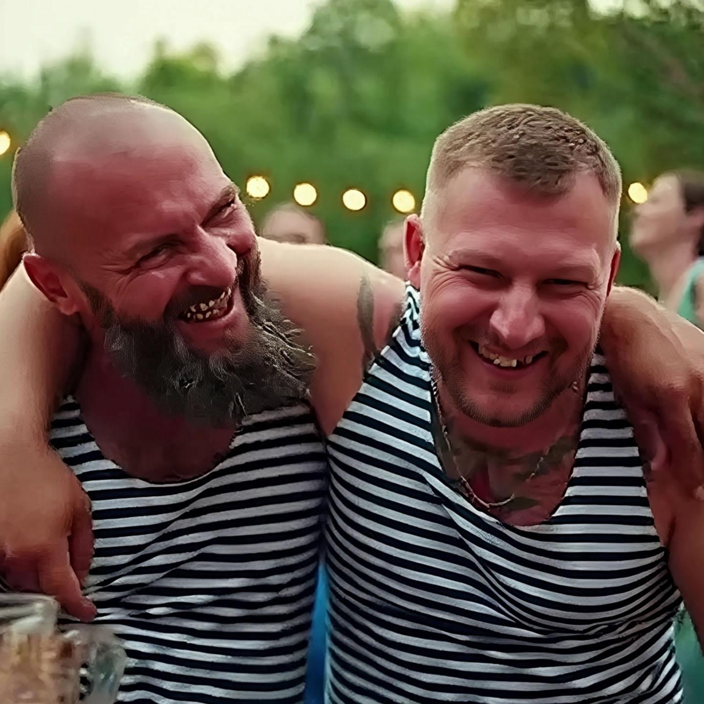 С праздкиком мужики