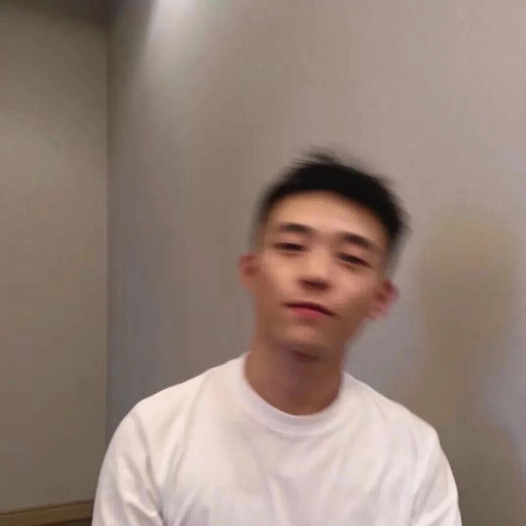 拥有你,好比拥有全世界封面