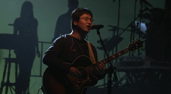 李志现场版《和你在一起》,唱出所有人的绝望