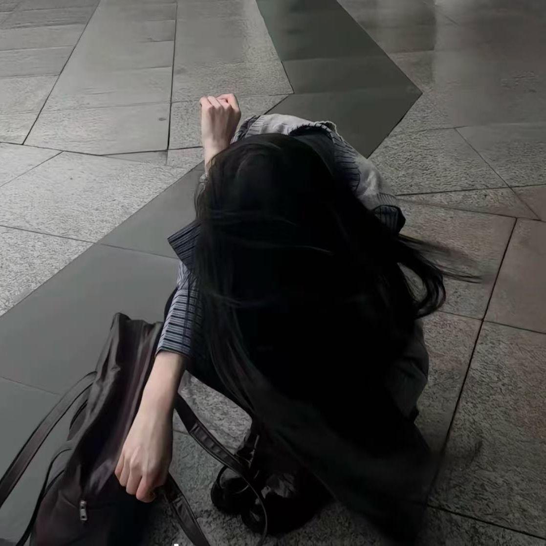 我讨厌一个人_天真以为_世纪 | 在线播放_我讨厌一个人歌词_我讨厌一个人下载 | 网易云音乐