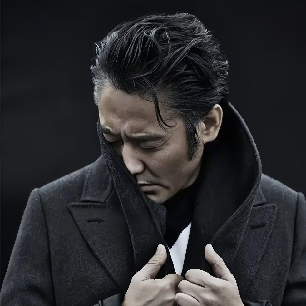 沧桑男声丨发自肺腑的烟嗓情歌