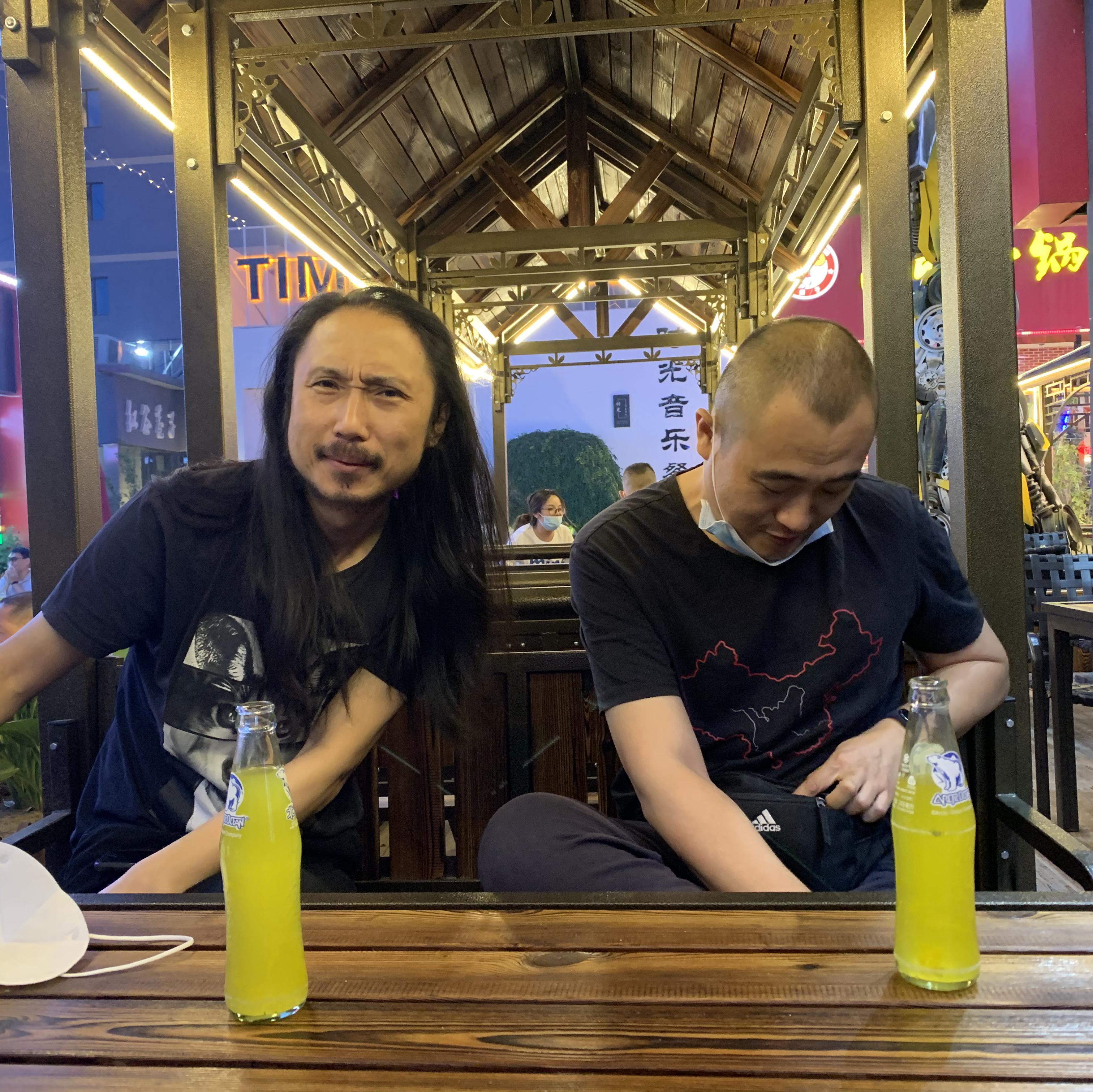 劲头子微信群历险记封面