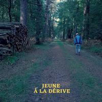 Jeune à la dérive