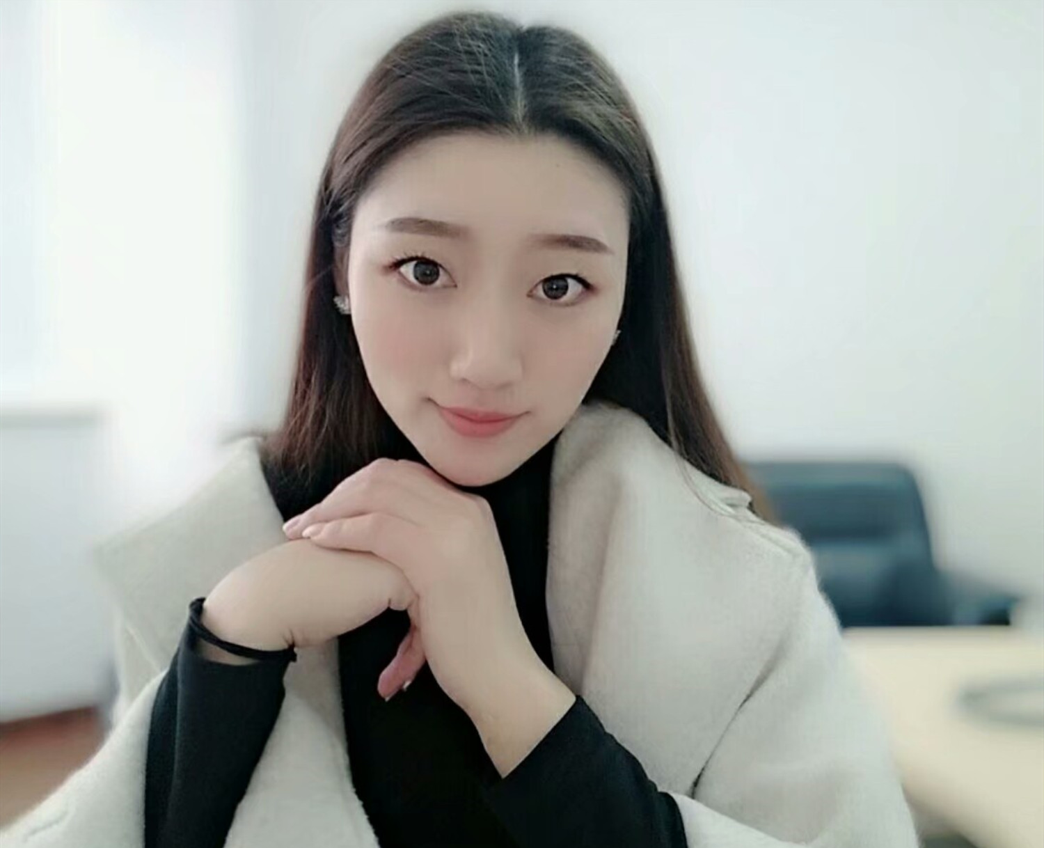 周英
