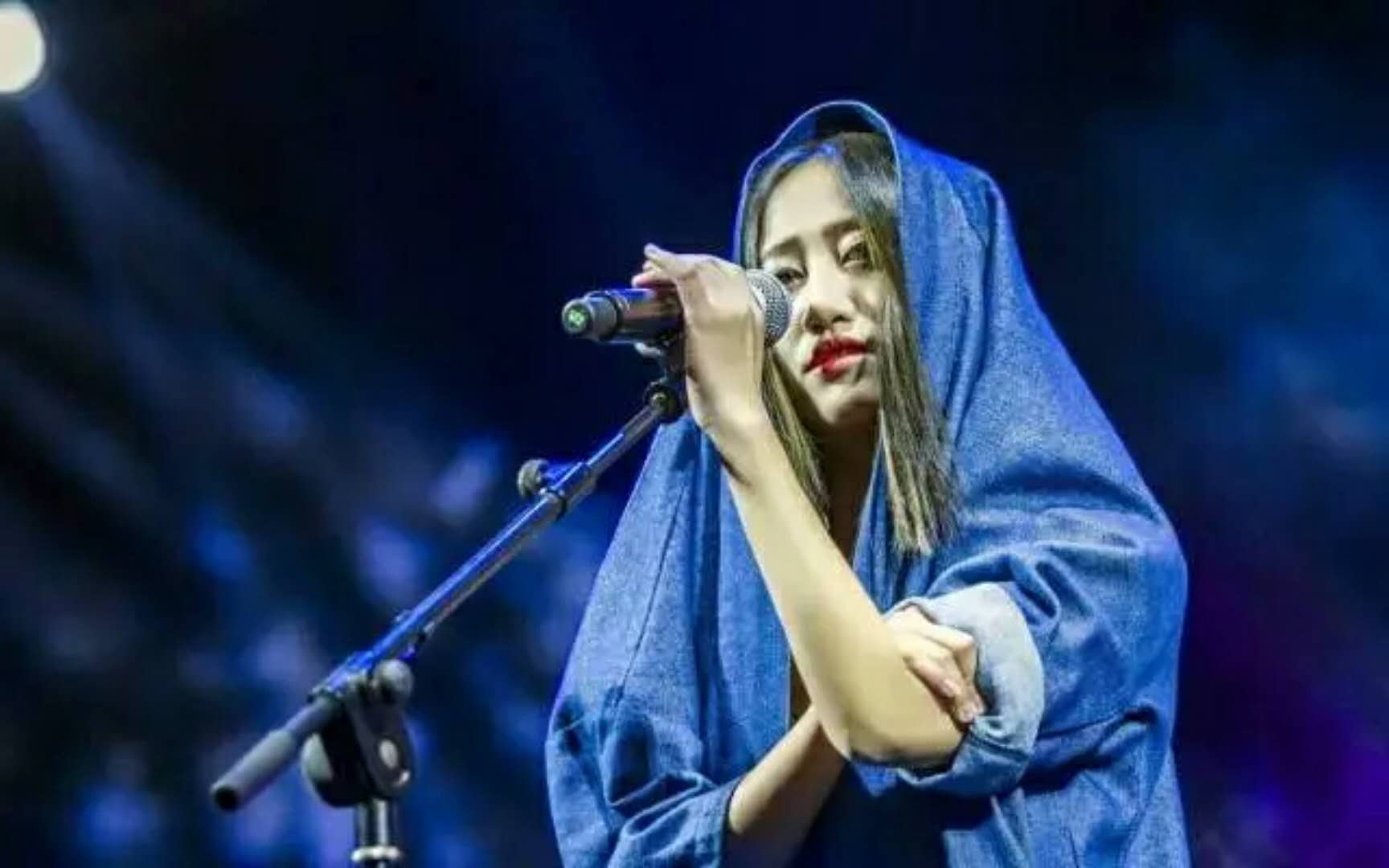 华晨宇与陈粒,一首《易燃易爆炸》背后的两个