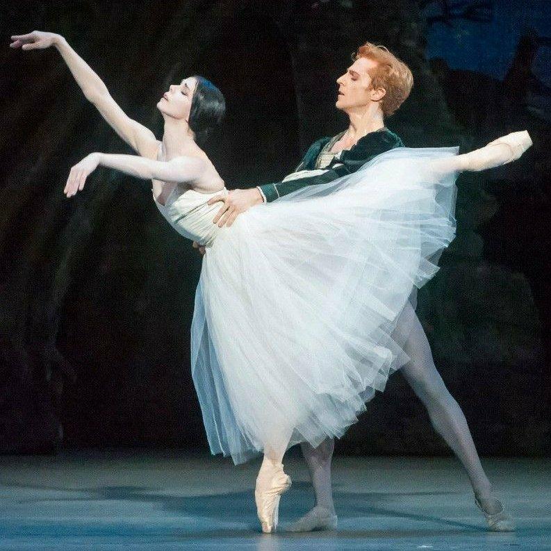 Adam: 芭蕾舞剧《吉赛尔》Giselle