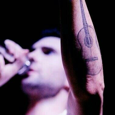 Maroon 5骚当声线太美!