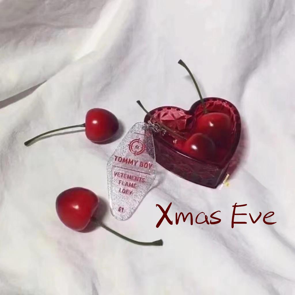 Xmas Eve封面