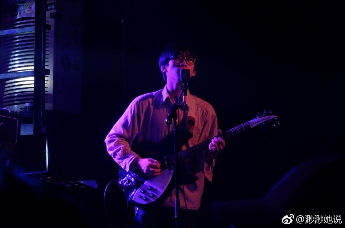 树莓音乐推荐--[卧轨的火车],可能是国内颜值最