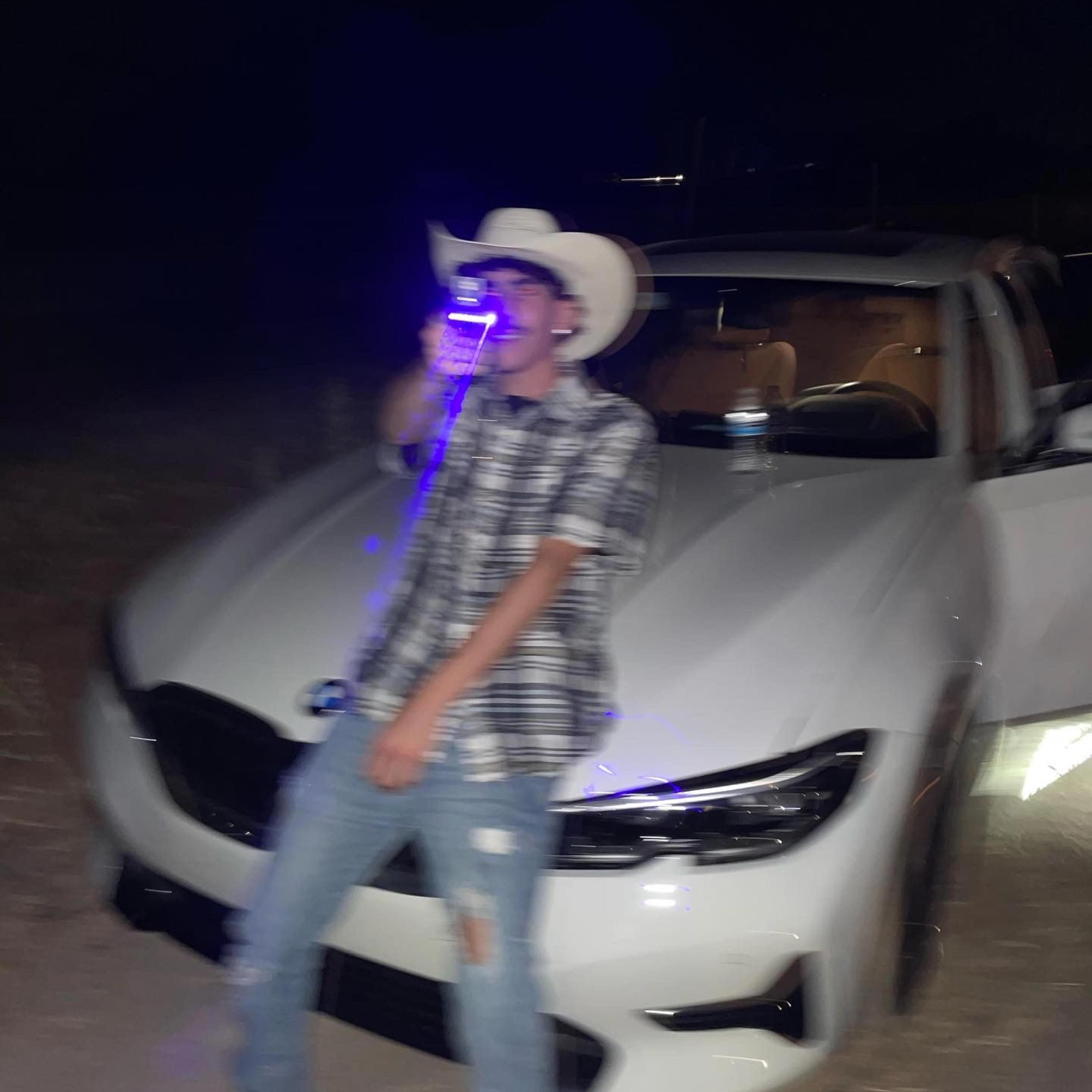 Smelly House (feat. SSRichh33)