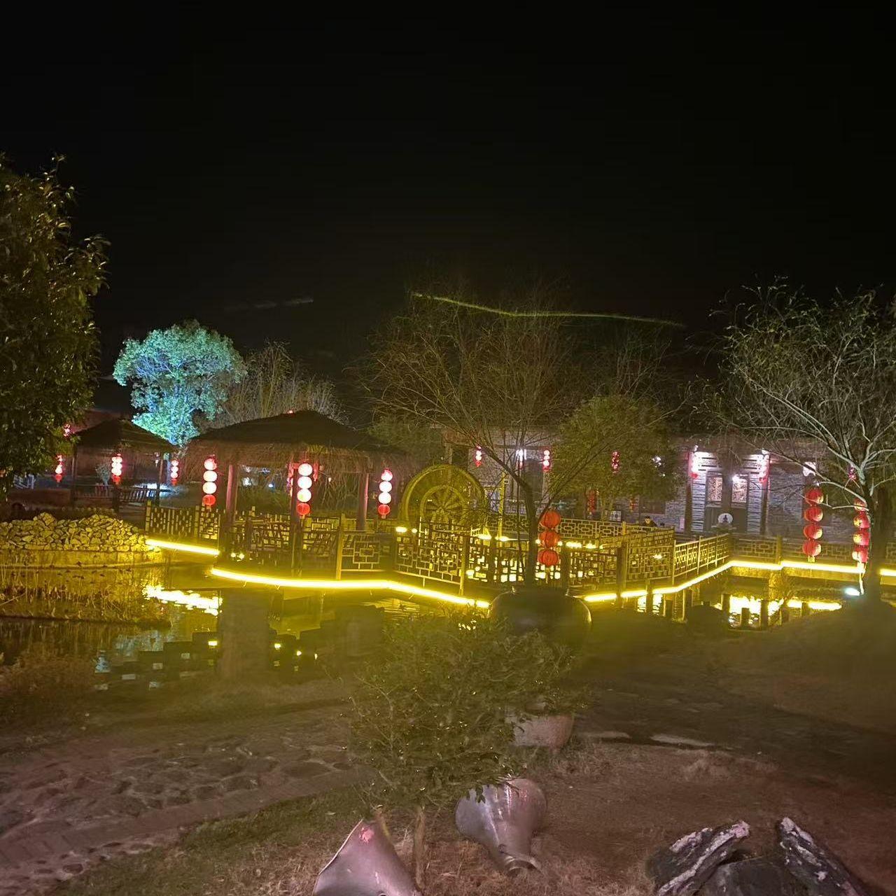 泪染胭脂面封面