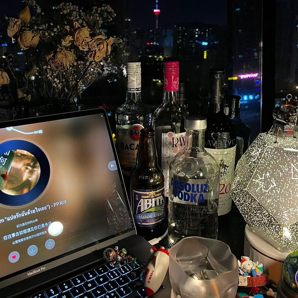 微醺夜晚.emo情绪